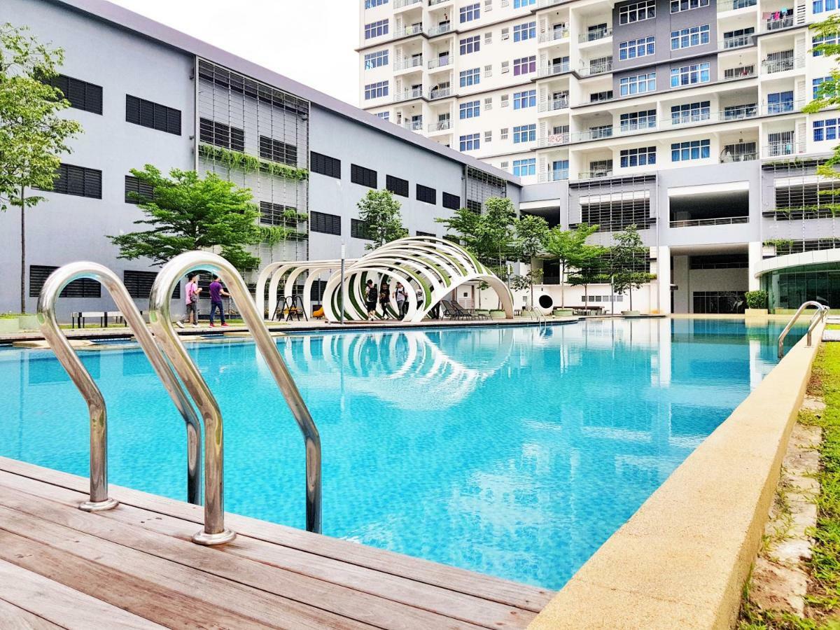 No.5 The Mint @ Puchong Center Near Ioi Mall Ngoại thất bức ảnh