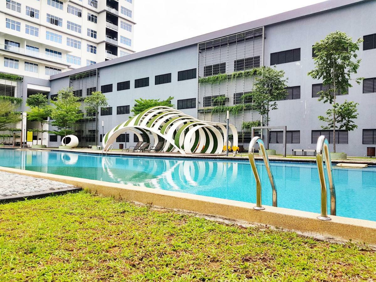 No.5 The Mint @ Puchong Center Near Ioi Mall Ngoại thất bức ảnh