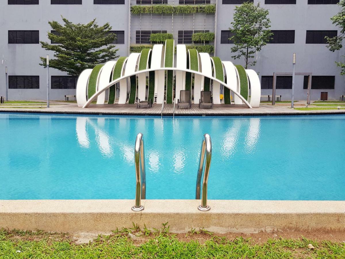 No.5 The Mint @ Puchong Center Near Ioi Mall Ngoại thất bức ảnh